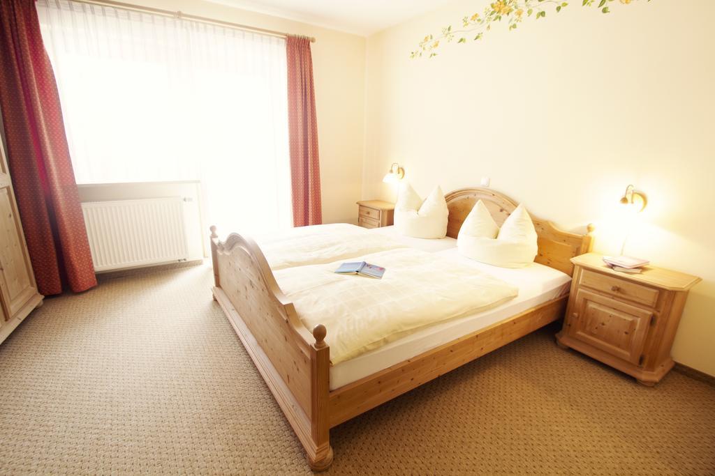 Brotzeit-Stadl Gbr Hotel Bad Staffelstein Room photo